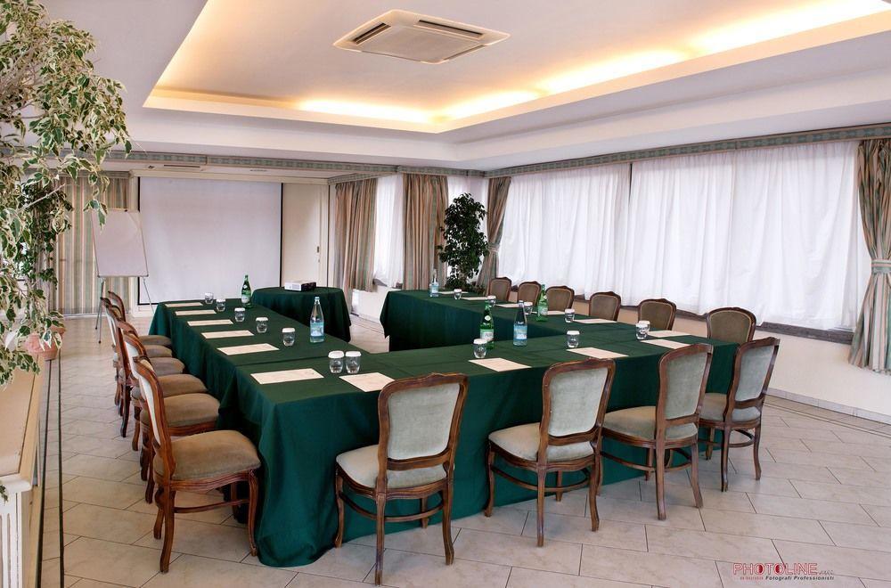 Hotel Villa Degli Angeli 카스텔간돌포 외부 사진