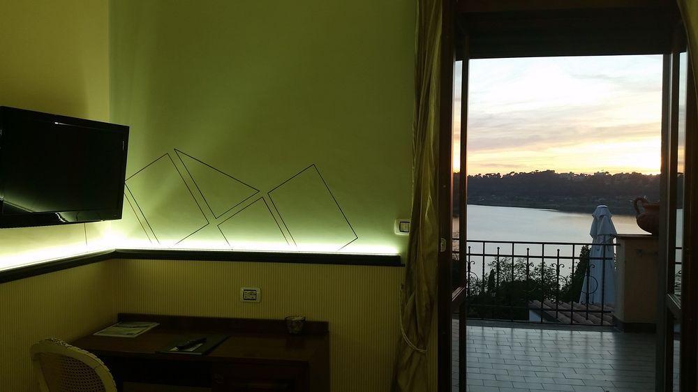 Hotel Villa Degli Angeli 카스텔간돌포 외부 사진